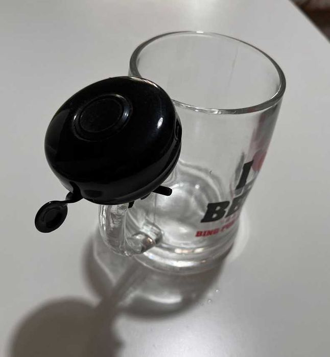 Caneca “I LOVE Beer” c/ Campainha — NOVA!