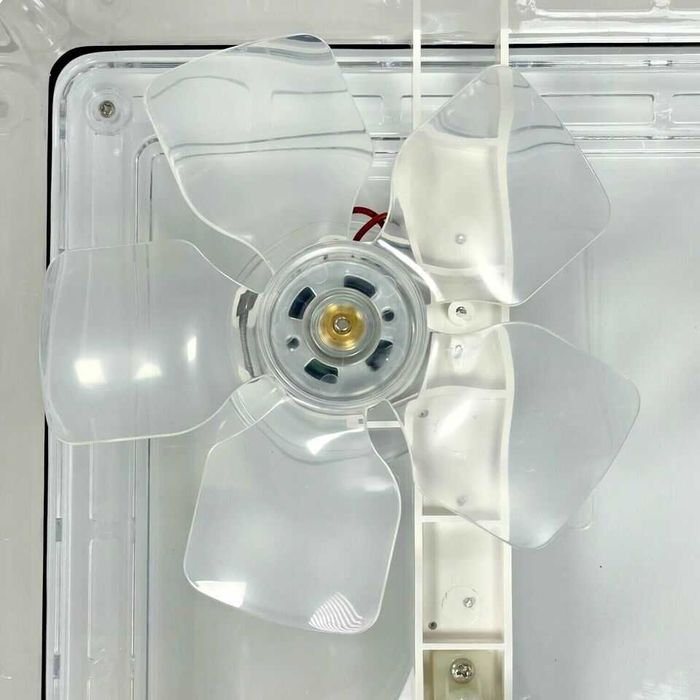 Clarabóia Carbest Cristal c/ventilador (28×28)(Autocaravana/Campervan)