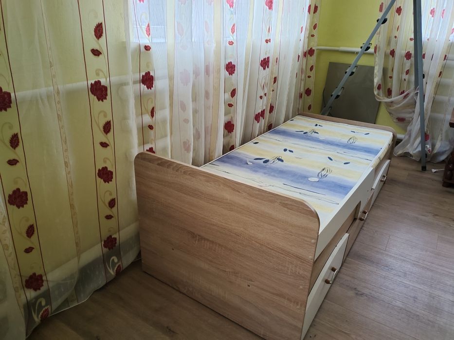 Ліжко  майже нове