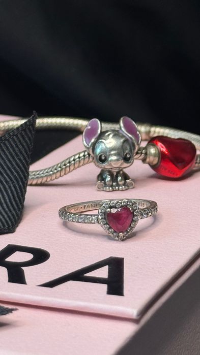 Sprzedam bransoletkę i pierścionek Pandora