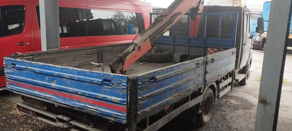 ЗИЛ 5301 (Бичок) 2005 кран-манипулятор