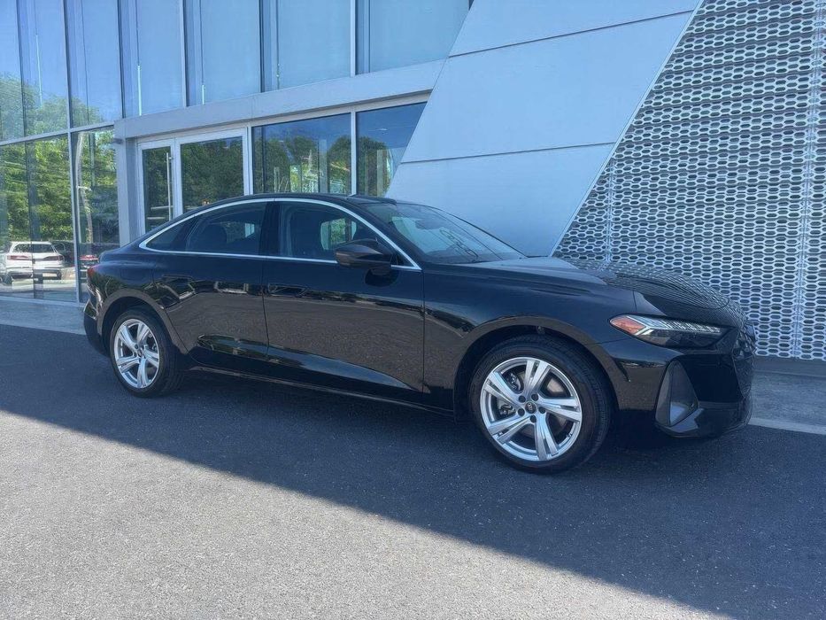 Audi A5      2024