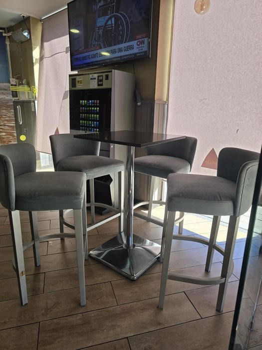 Mobiliário comercial bar restaurante