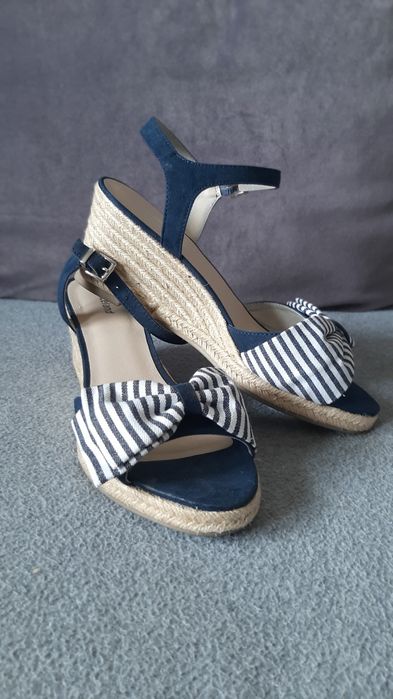 Espadryle na koturnie nowe