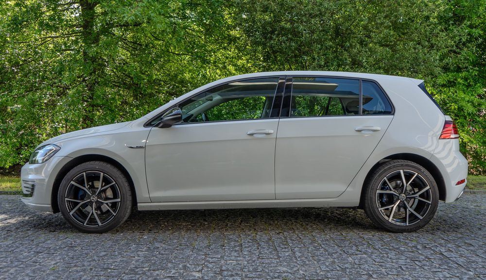 Volkswagen e-Golf 2020 – 100% Elétrico – ACC – Full Extras – C/Garantia VW