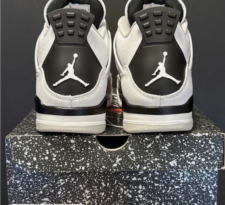Jordan 4 retro military black R.41