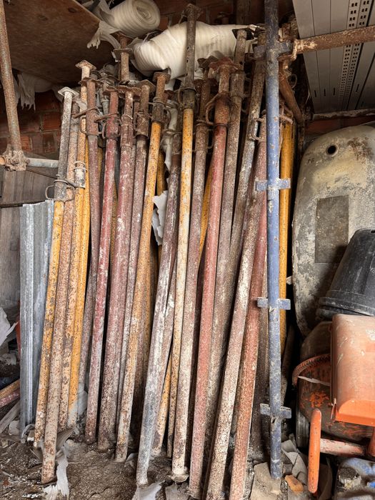 Prumos/Escoras/Extensores e Tripé