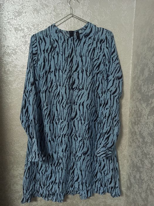 Блакитне плаття/сукня,  анімалістичний принт