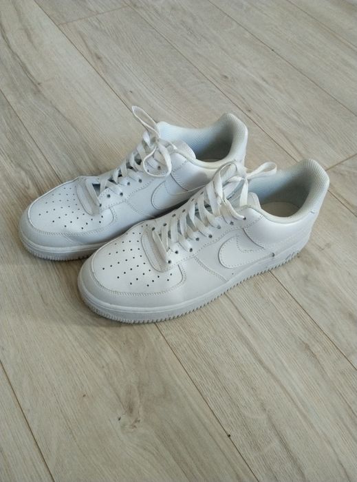 Кросівки білі чоловічі