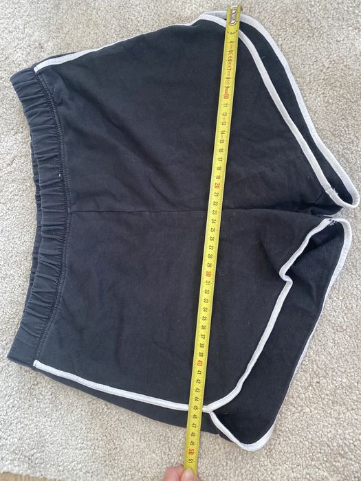 Spodenki czarne H&M Divided rozm M