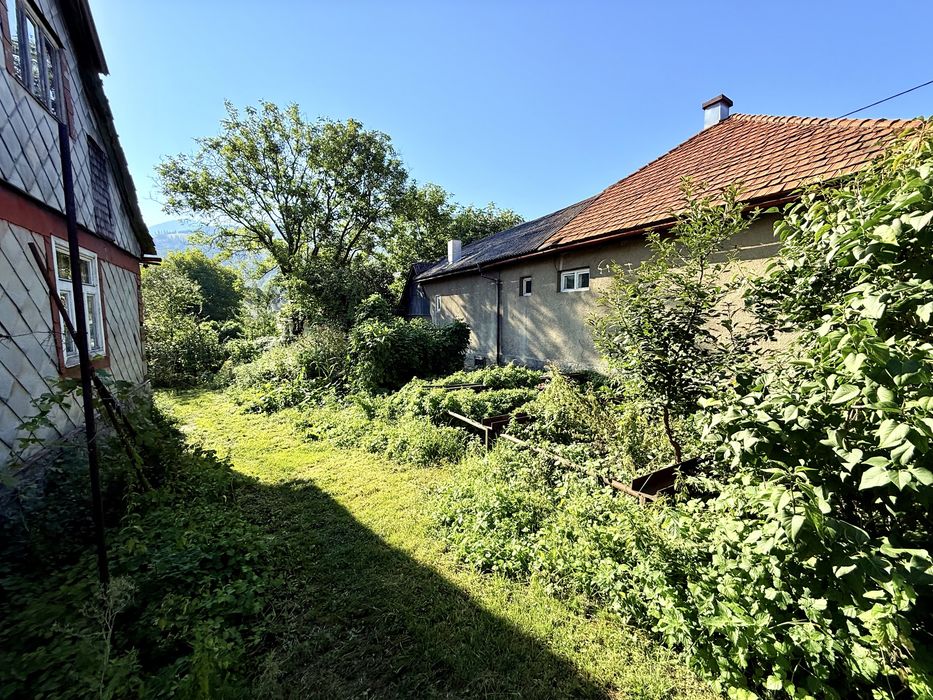 Житловий будинок в центрі м. Рахів, продаж дому, дім