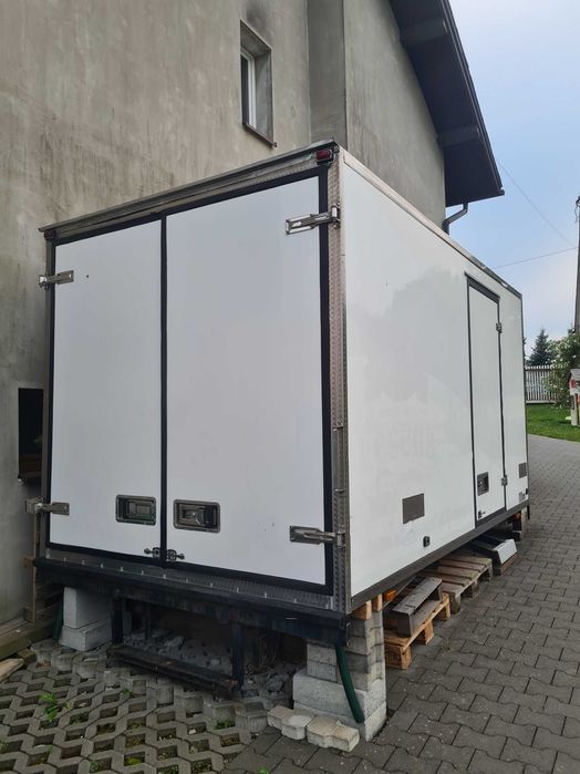 Magazyn, zabudowa, garaż, kontener izoterma