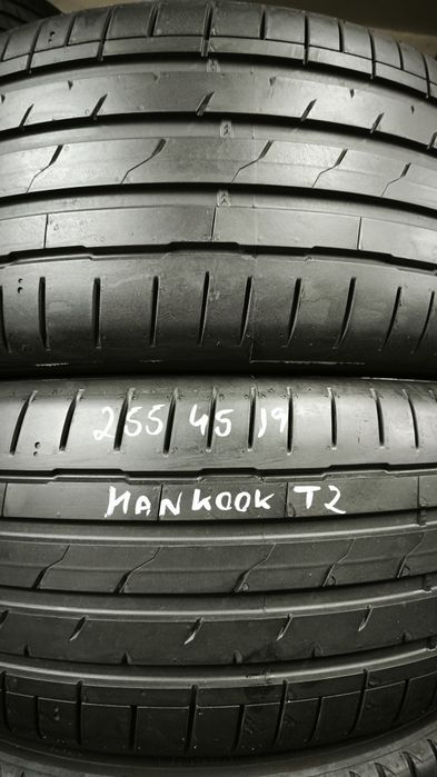 Pneus 255/45/19 Tesla