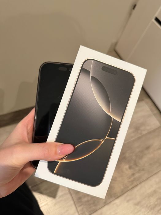 Telefon IPhone 16 Pro 128 GB