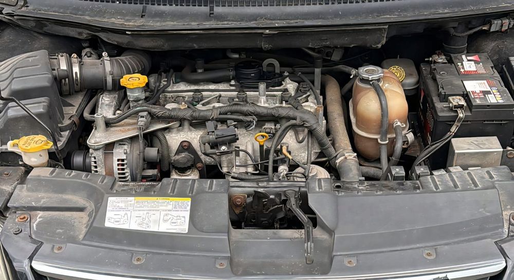 chrysler grand voyager silnik r2816c5 2.8 diesel150km kompletny film