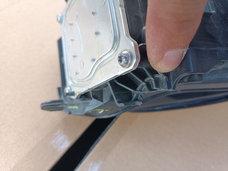 Volvo S60 V60 18- reflektor przedni lewy przód FULL MID LED EU wysyłka