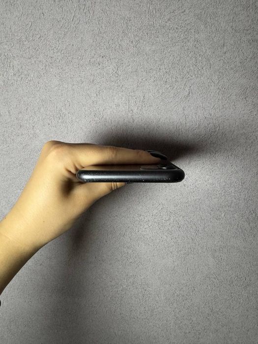 iPhone 11, 64 Gb