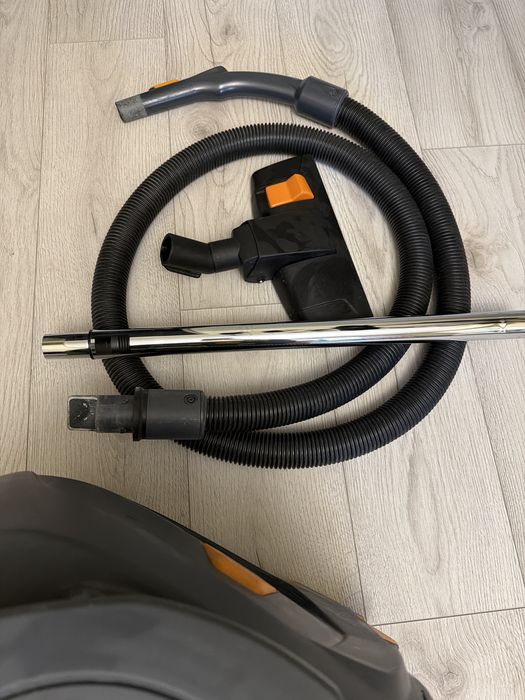 Професійний пилосос Taski aero 15 plus