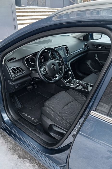 Аренда авто Renault Megane 4, 2017 | АКПП | Дизель