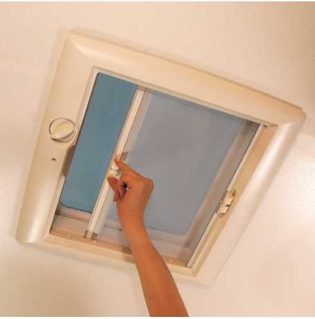 Claraboia Thule Vent 40X40 - Branca opaca com cortinas