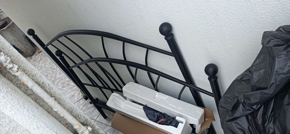 Cama de ferro de casal
