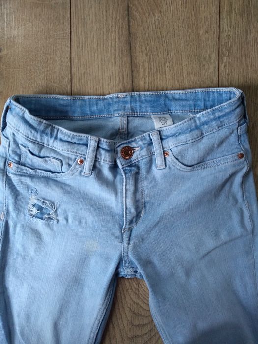 Spodnie dżinsy HM 128