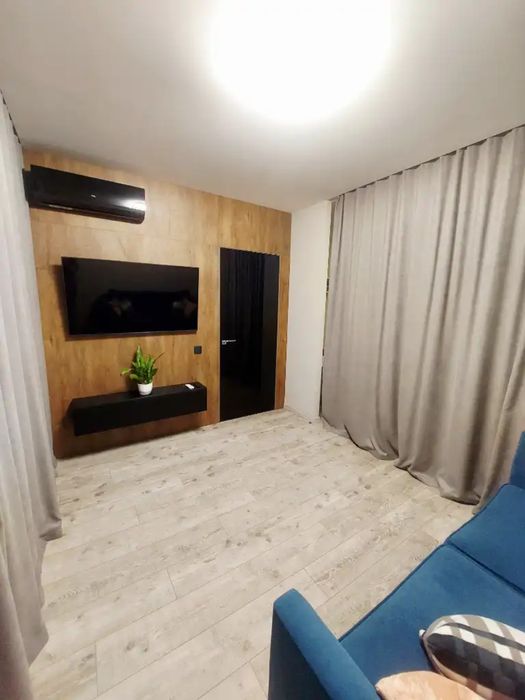 Продам 1-комнатную квартиру Шевченковский район ж/м Тополь-3 Купить