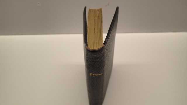 Livro Religioso antigo " Paraiso da Infância "