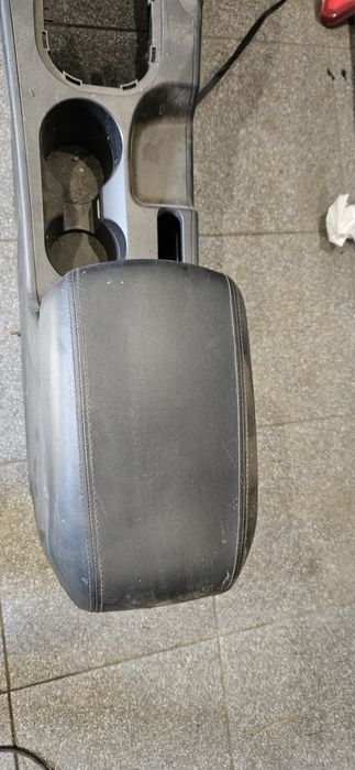 Hyundai ix35 Podlokietnik Tunel