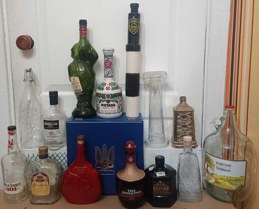 Бутылка стеклянная