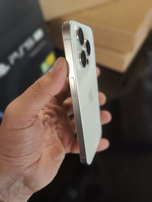 iPhone 15 Pro 256 - Semi Novo