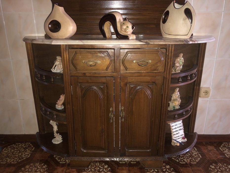 Sapateira com espelho e pedra mármore