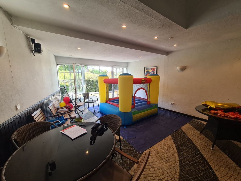 Insuflável para festas e crianças - bounce house, pula e cercadinho