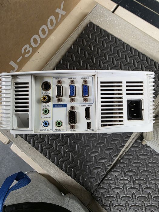 2 Video projector Acer H5380BD Dlp