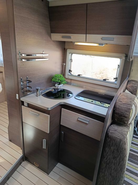 Autocaravana integral cama central