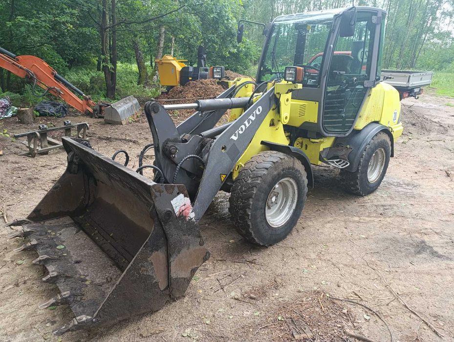 Ładowarka kołowa Volvo L25B-Z z 2010r.