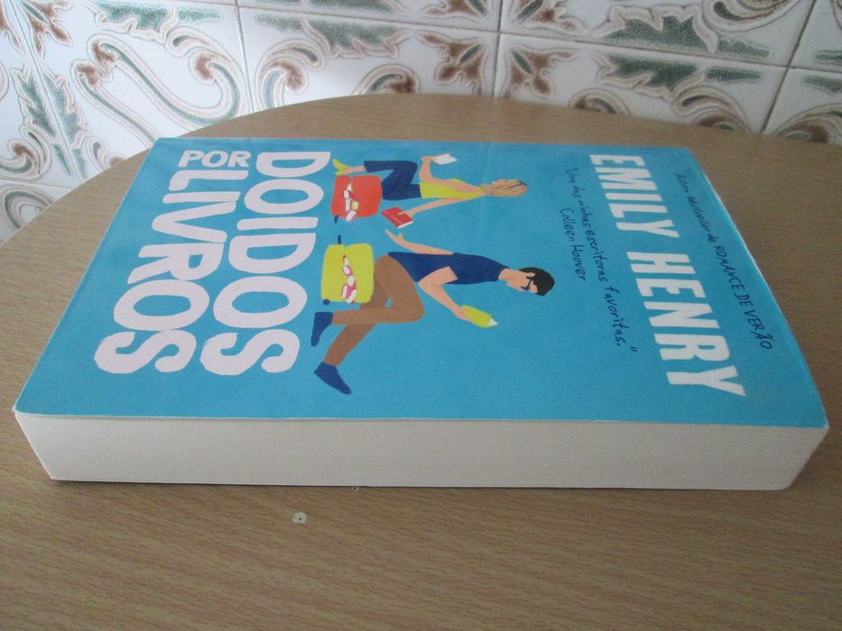 Doidos por Livros de Emily Henry