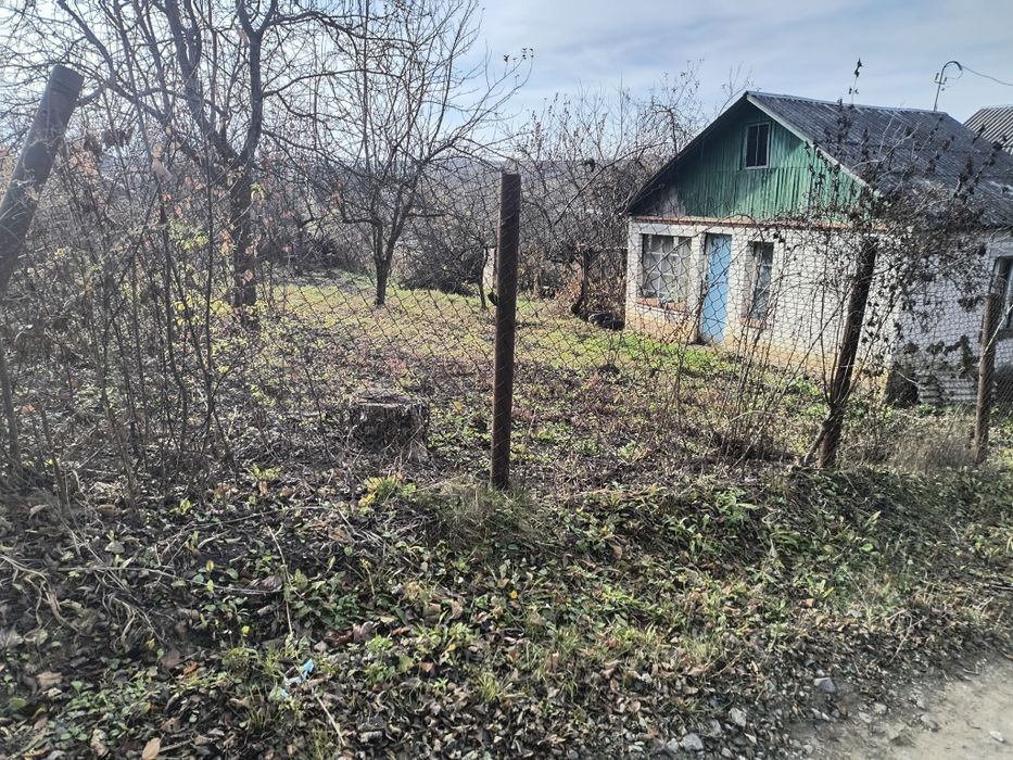 Дачний будинок у мікрорайоні Дубове