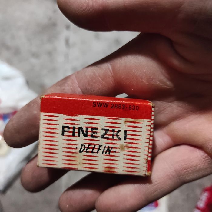 Pinezki biurowe ,,Delfin,,