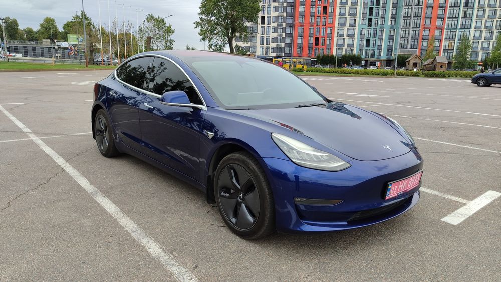 Tesla Model 3 Long Range