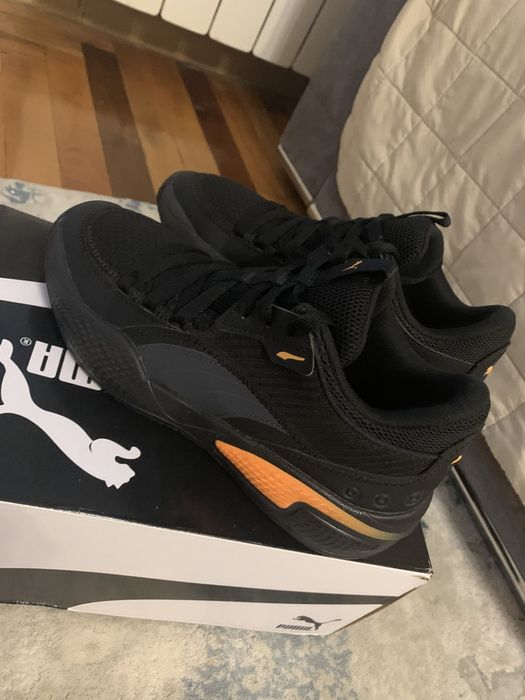 Продам кросівки PUMA