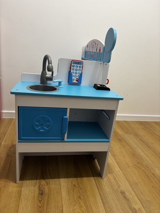 Melissa And Doug Duże Centrum Medyczne zestaw lekarza