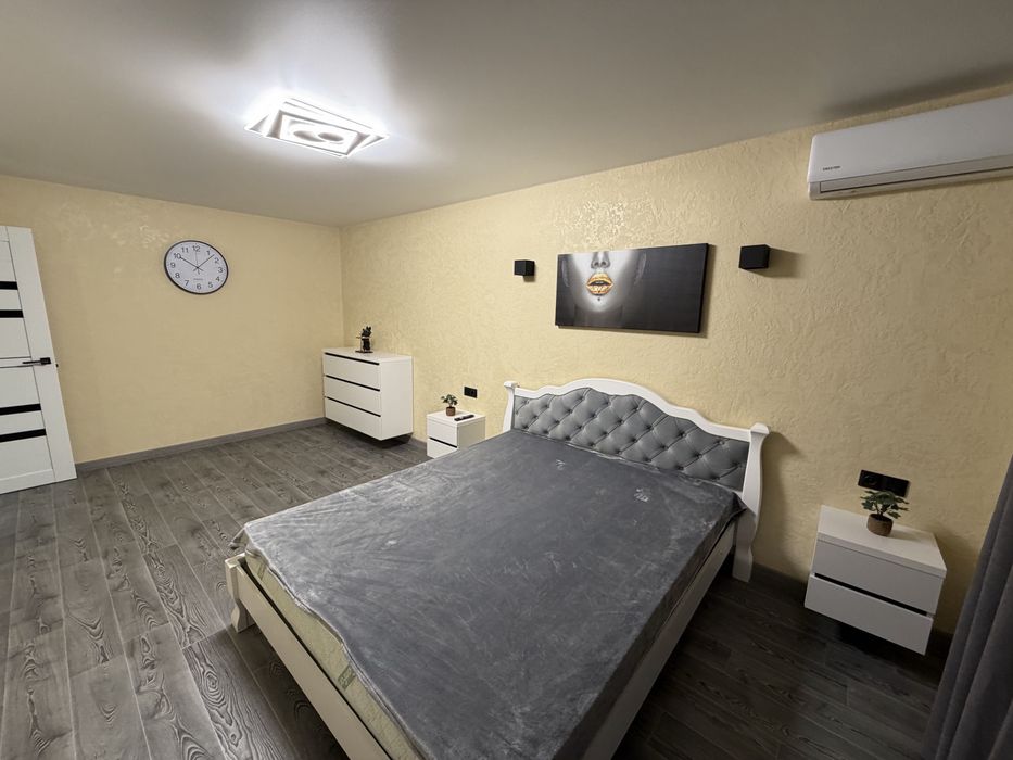 Продаж 2 к.к. з новим євроремонтом пр. Центральний/Водопровідна