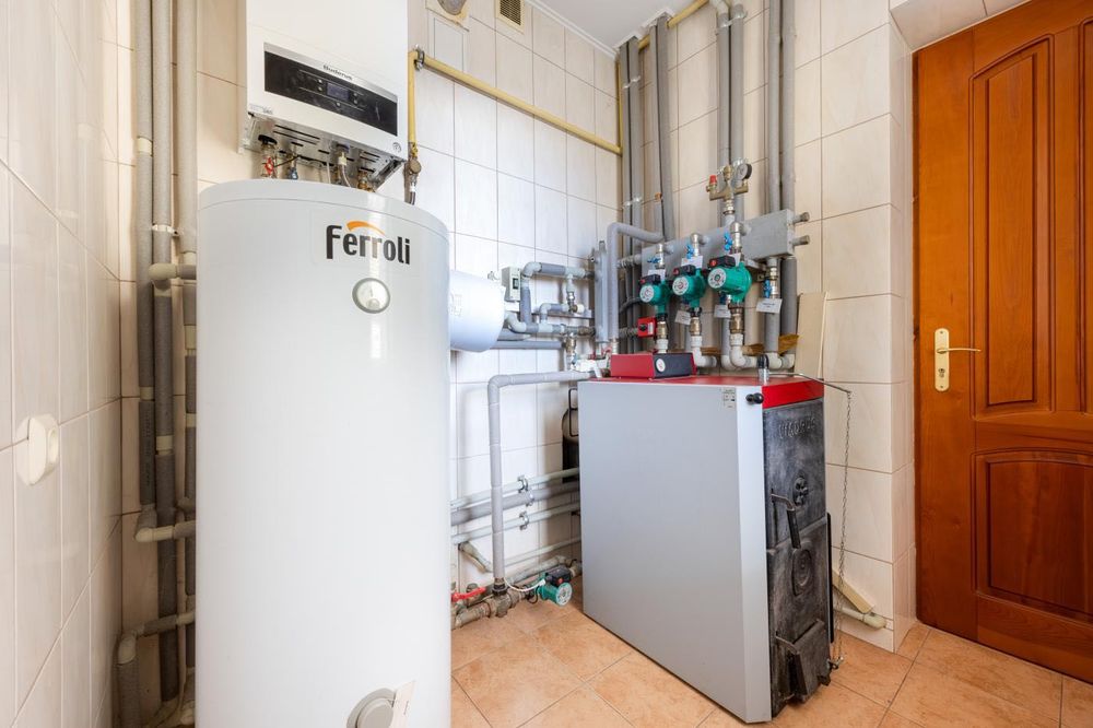 Будинок з Ремонтом, Зимна Вода, Львів