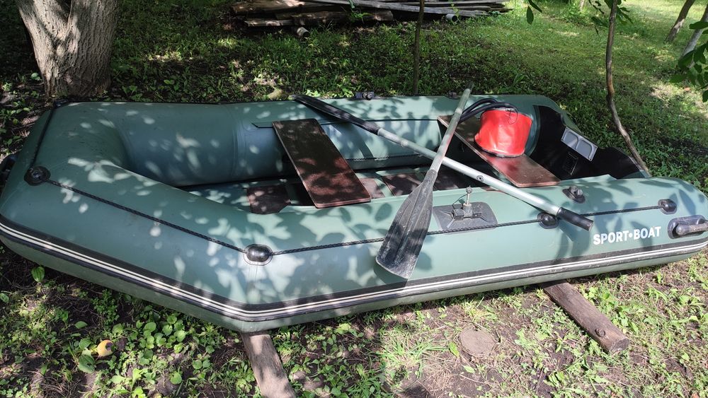 Лодка ПВХ надувная 4-х местная