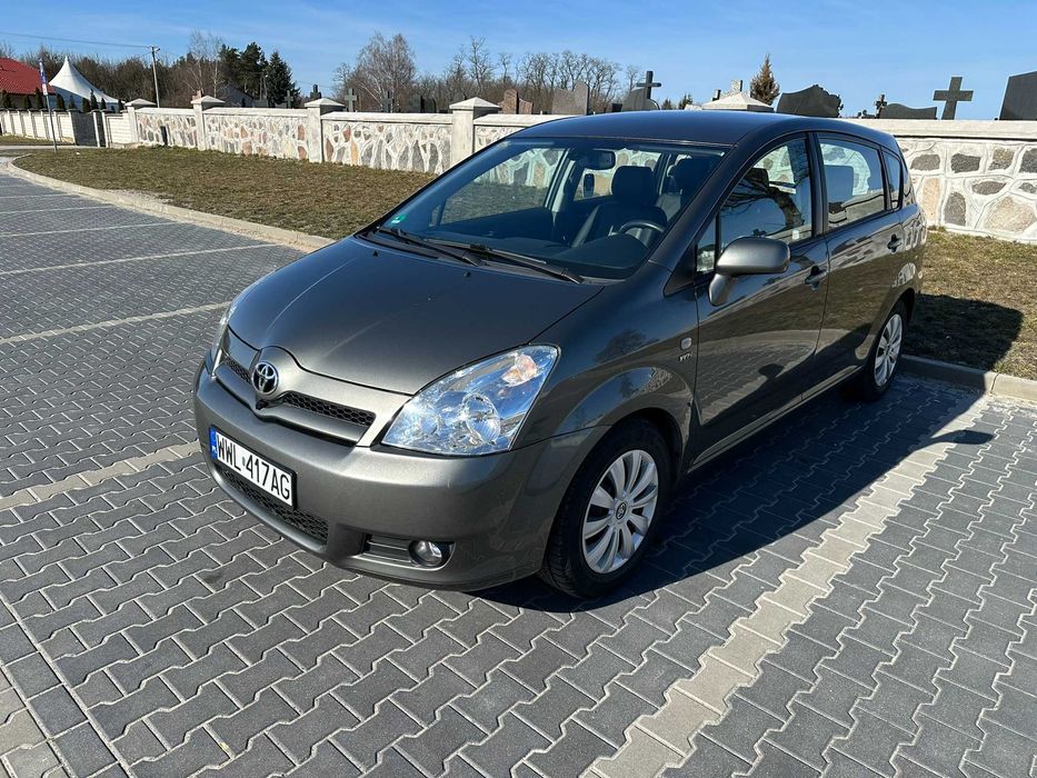 TOYOTA Corolla VERSO 1.8 VVT-i wersja SOL