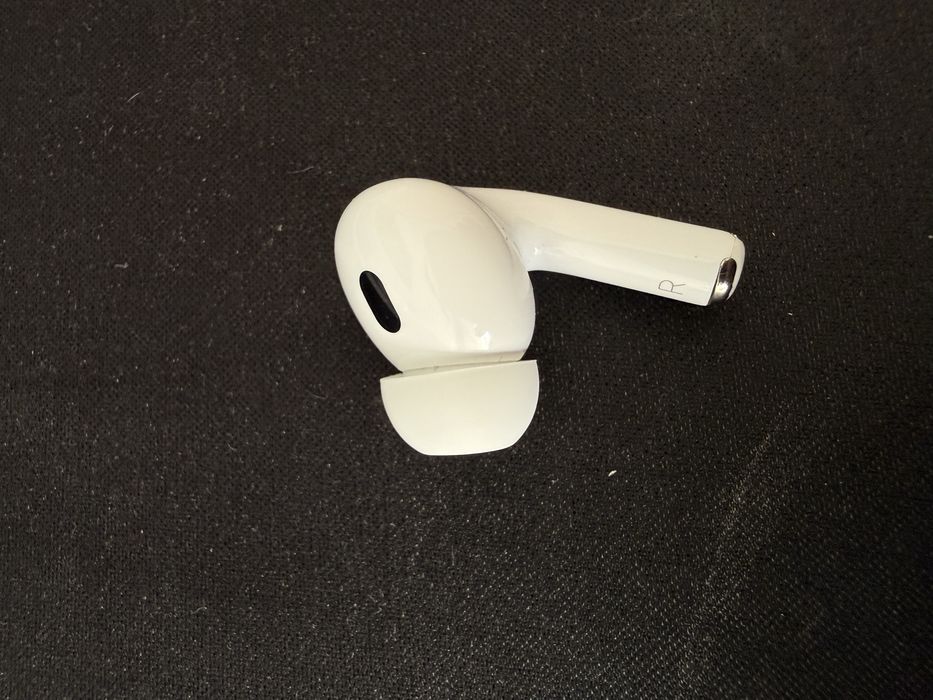Apple AirPods Pro 2 (USB-C) — Праве вухо (A3047)