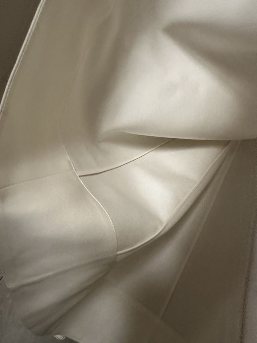 Вишиванка GUNIA яку одівала п.ЗЕЛЕНСЬКА