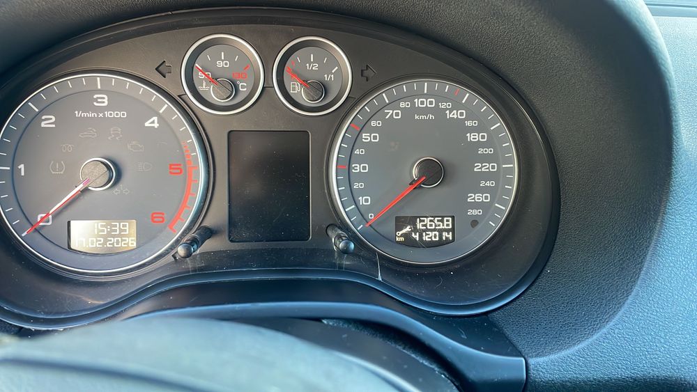Carro em muito bom estado ,