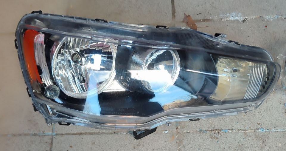 Продам фары Лансер 10